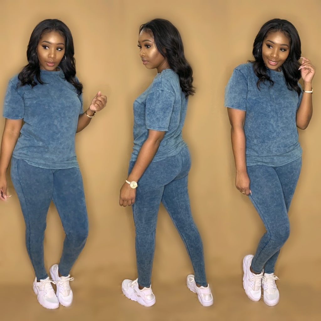 On The Daily (Blue)